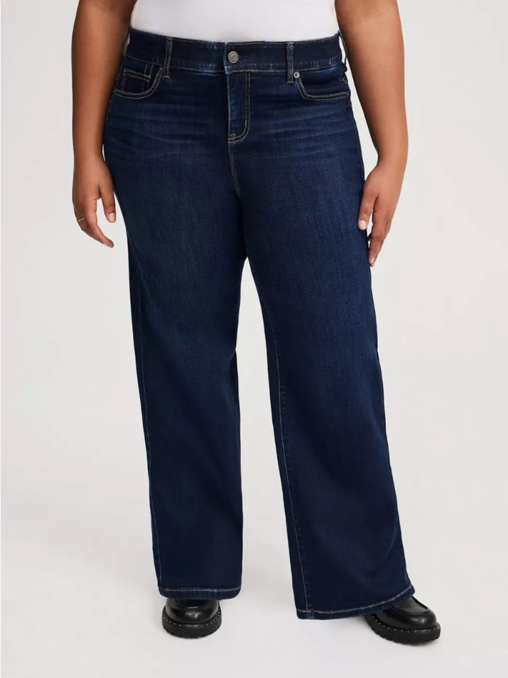 Torrid Bombshell Super Soft Wide Leg Jean Size 22T